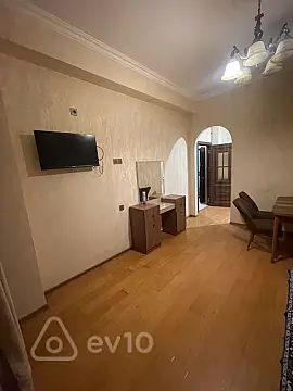 Kirayə verilir 2 otaqlı yeni tikili 50 m²