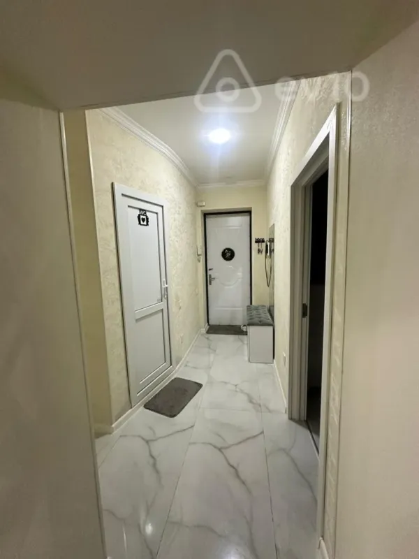 Satılır 2 otaqlı köhnə tikili 60 m²