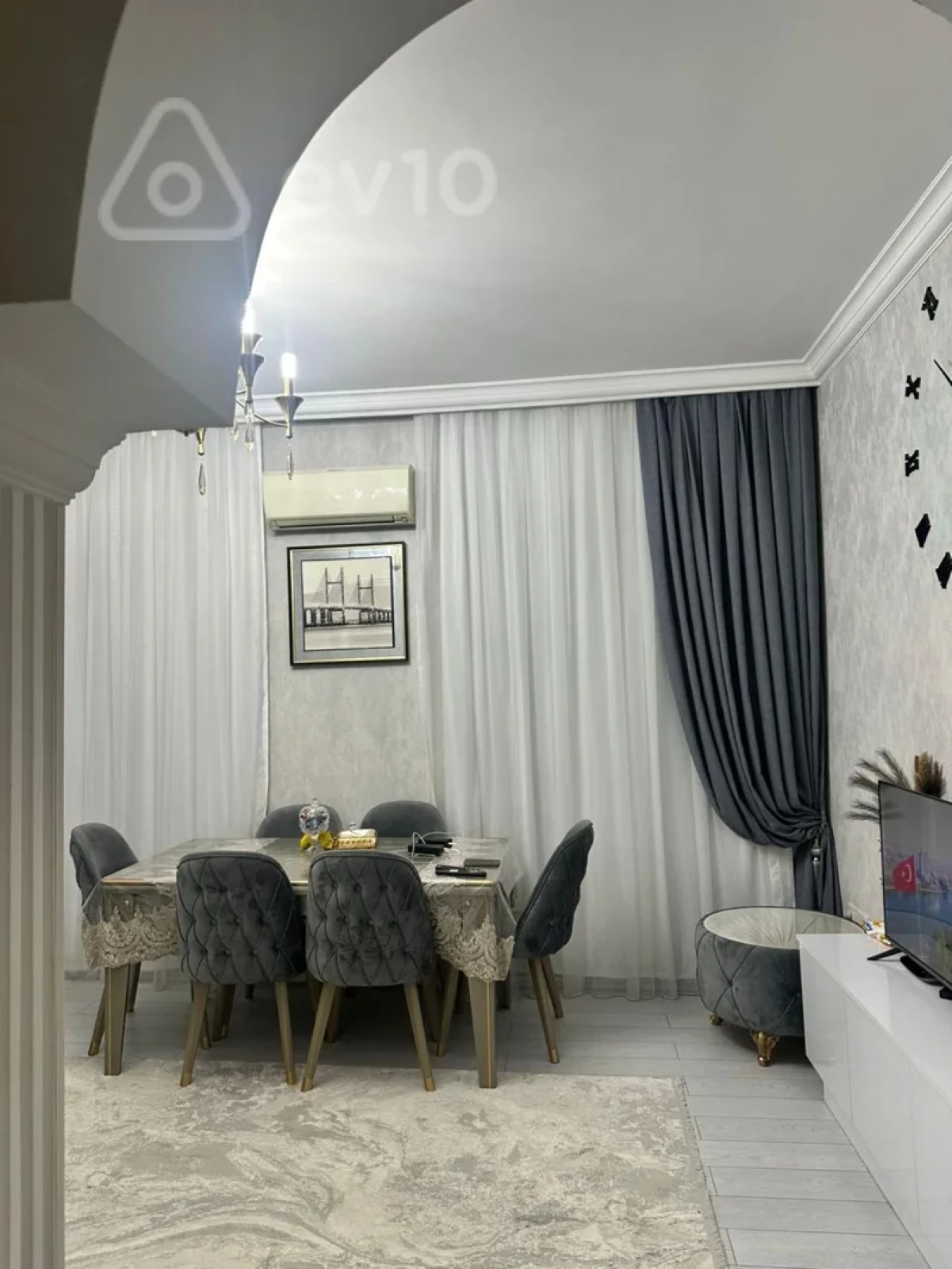 Satılır 2 otaqlı köhnə tikili 60 m²