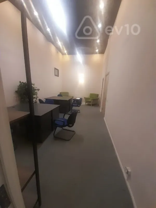 Kirayə verilir 3 otaqlı ofis 60 m²