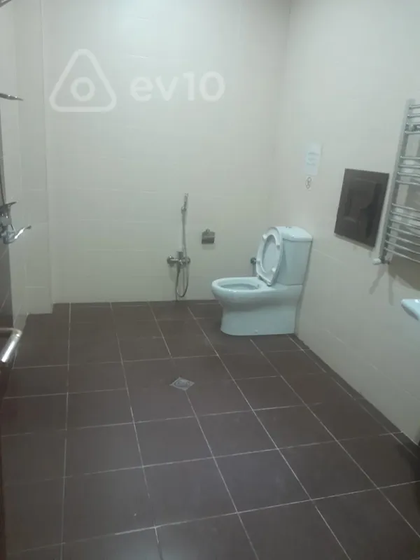 Kirayə verilir 3 otaqlı ofis 60 m²