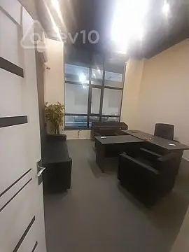 Kirayə verilir 3 otaqlı ofis 60 m²