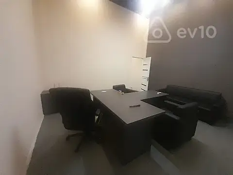 Kirayə verilir 3 otaqlı ofis 60 m²