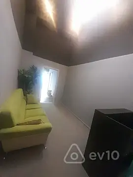 Kirayə verilir 3 otaqlı ofis 60 m²