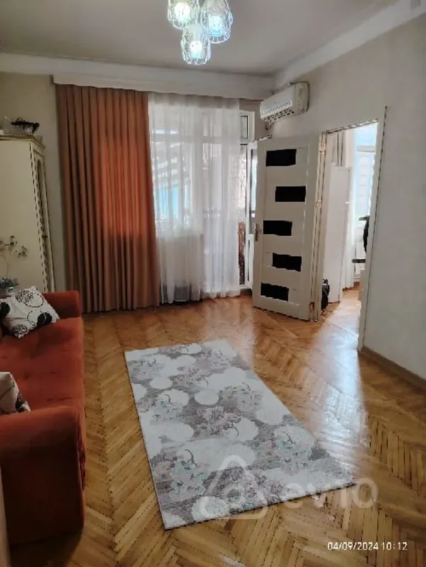 Kirayə verilir 2 otaqlı köhnə tikili 35 m²