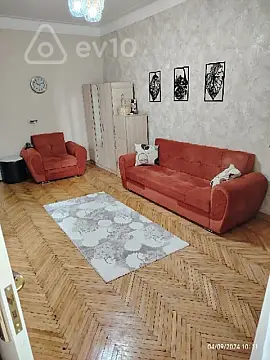 Kirayə verilir 2 otaqlı köhnə tikili 35 m²