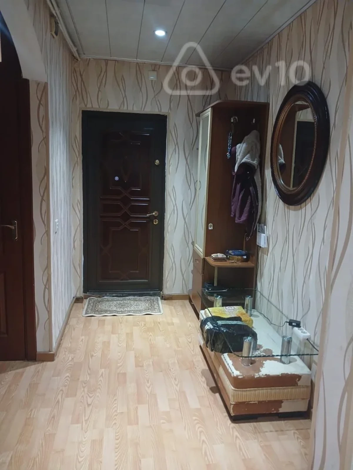 Satılır 3 otaqlı köhnə tikili 80 m²