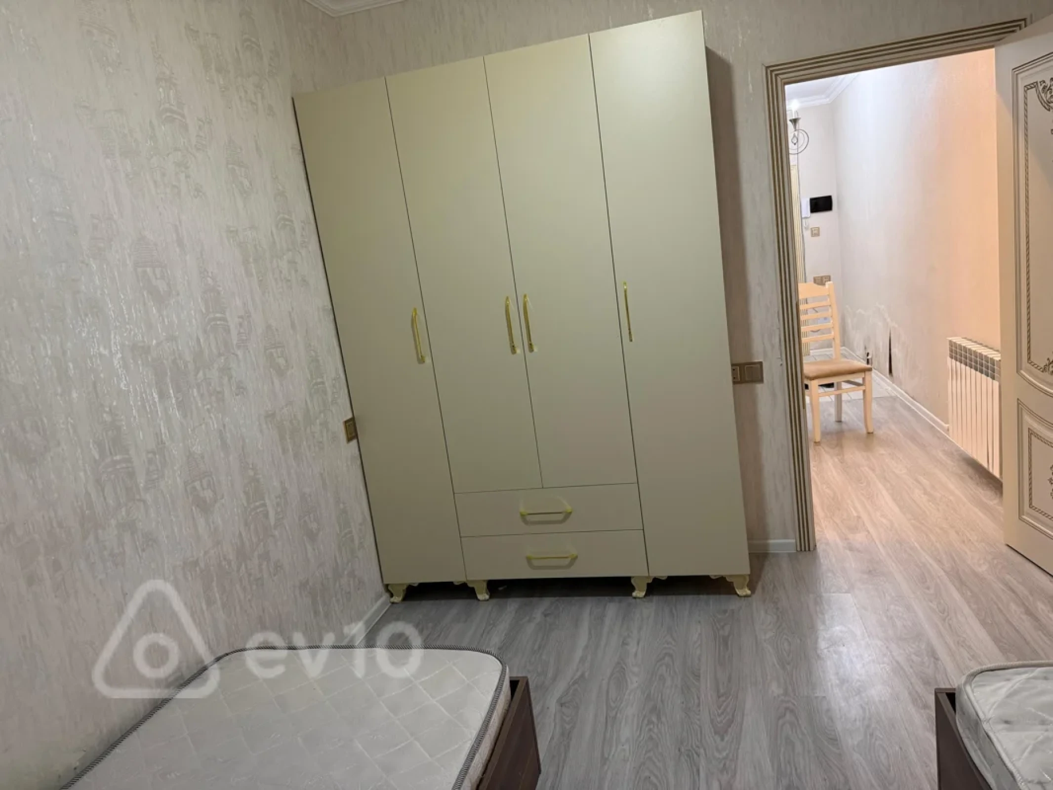 Kirayə verilir 3 otaqlı yeni tikili 90 m²