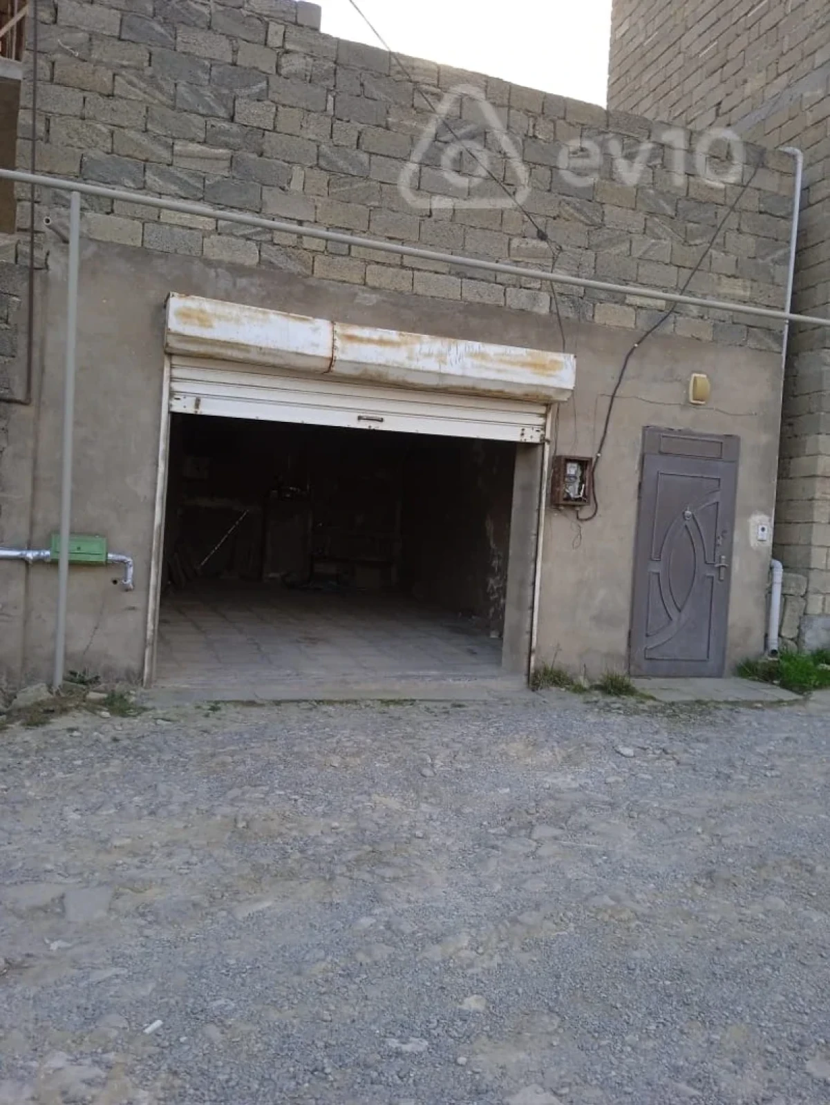 Kirayə verilir 5 otaqlı həyət evi 240 m²