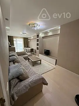 Kirayə verilir 3 otaqlı yeni tikili 130 m²