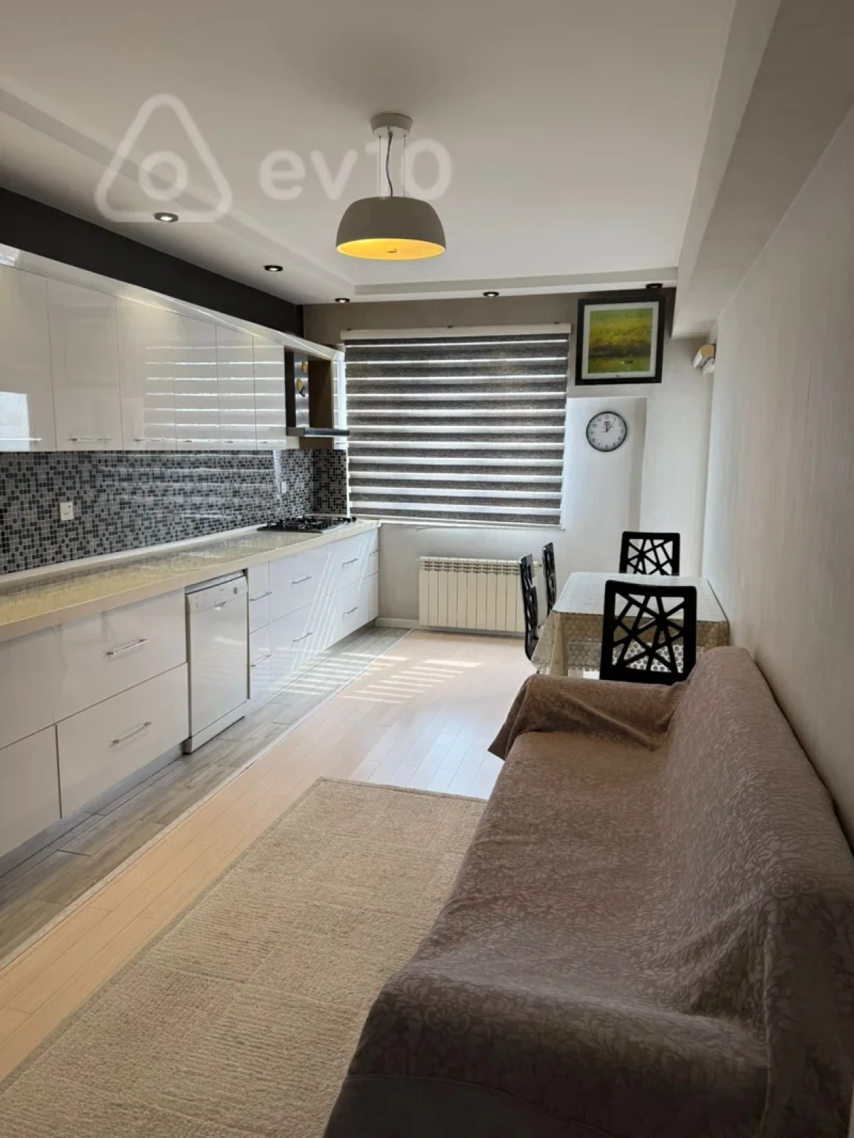 Kirayə verilir 3 otaqlı yeni tikili 130 m²