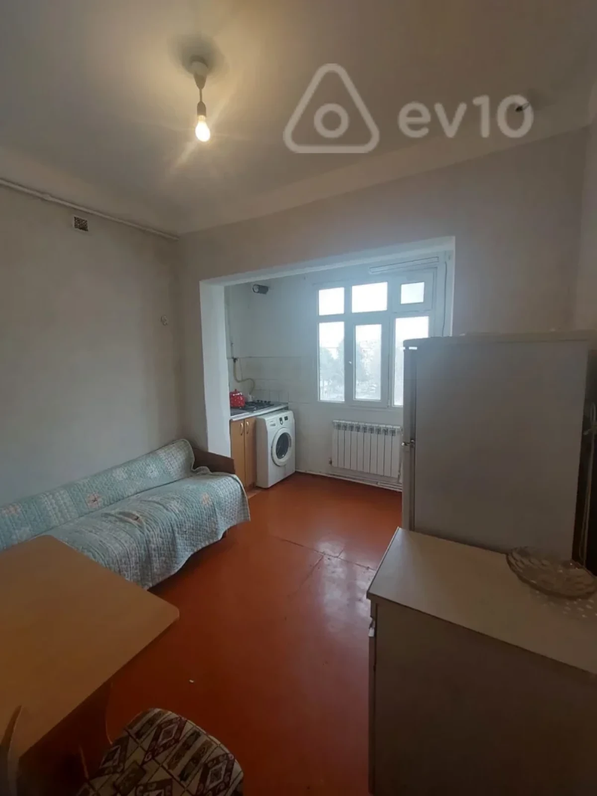 Kirayə verilir 3 otaqlı köhnə tikili 80 m²