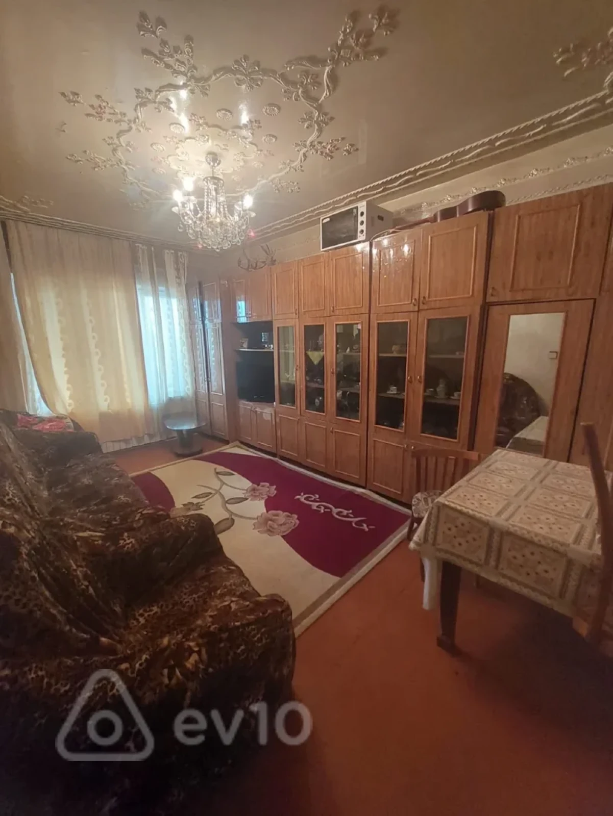 Kirayə verilir 3 otaqlı köhnə tikili 80 m²