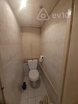 Kirayə verilir 3 otaqlı köhnə tikili 80 m²