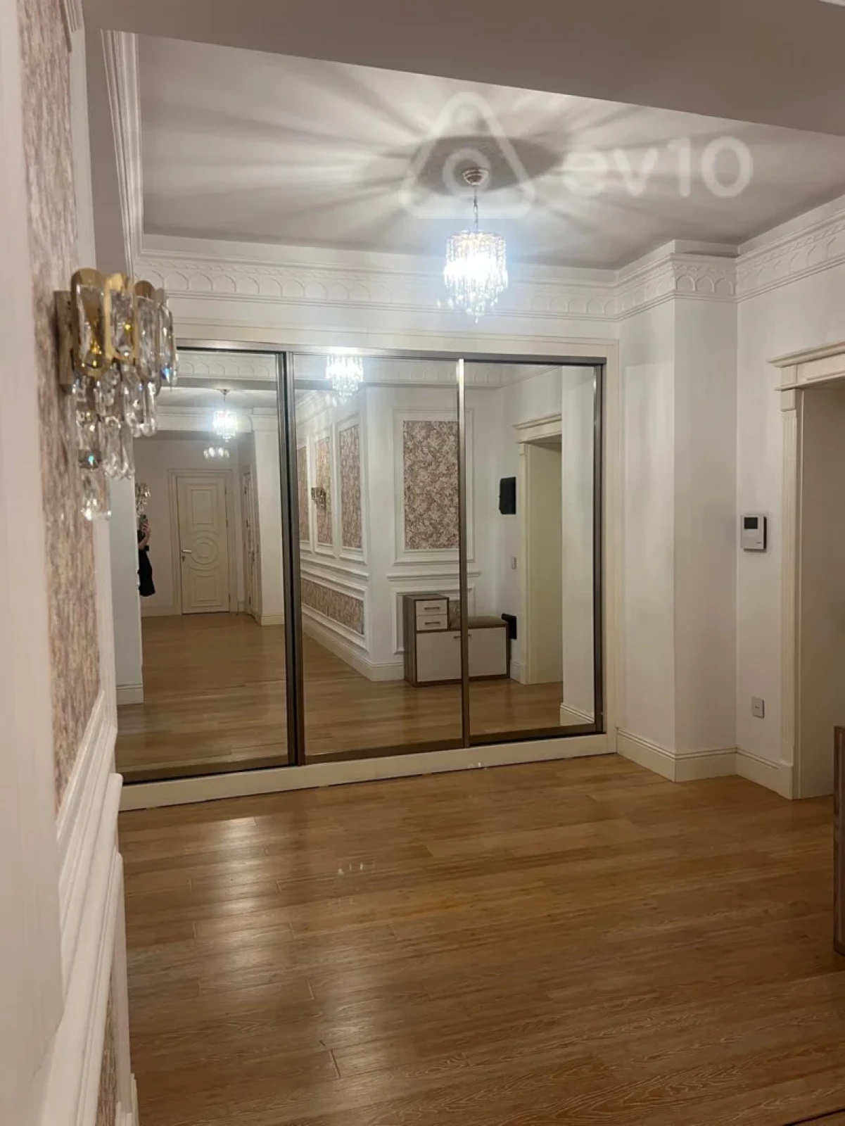 Kirayə verilir 2 otaqlı yeni tikili 100 m²