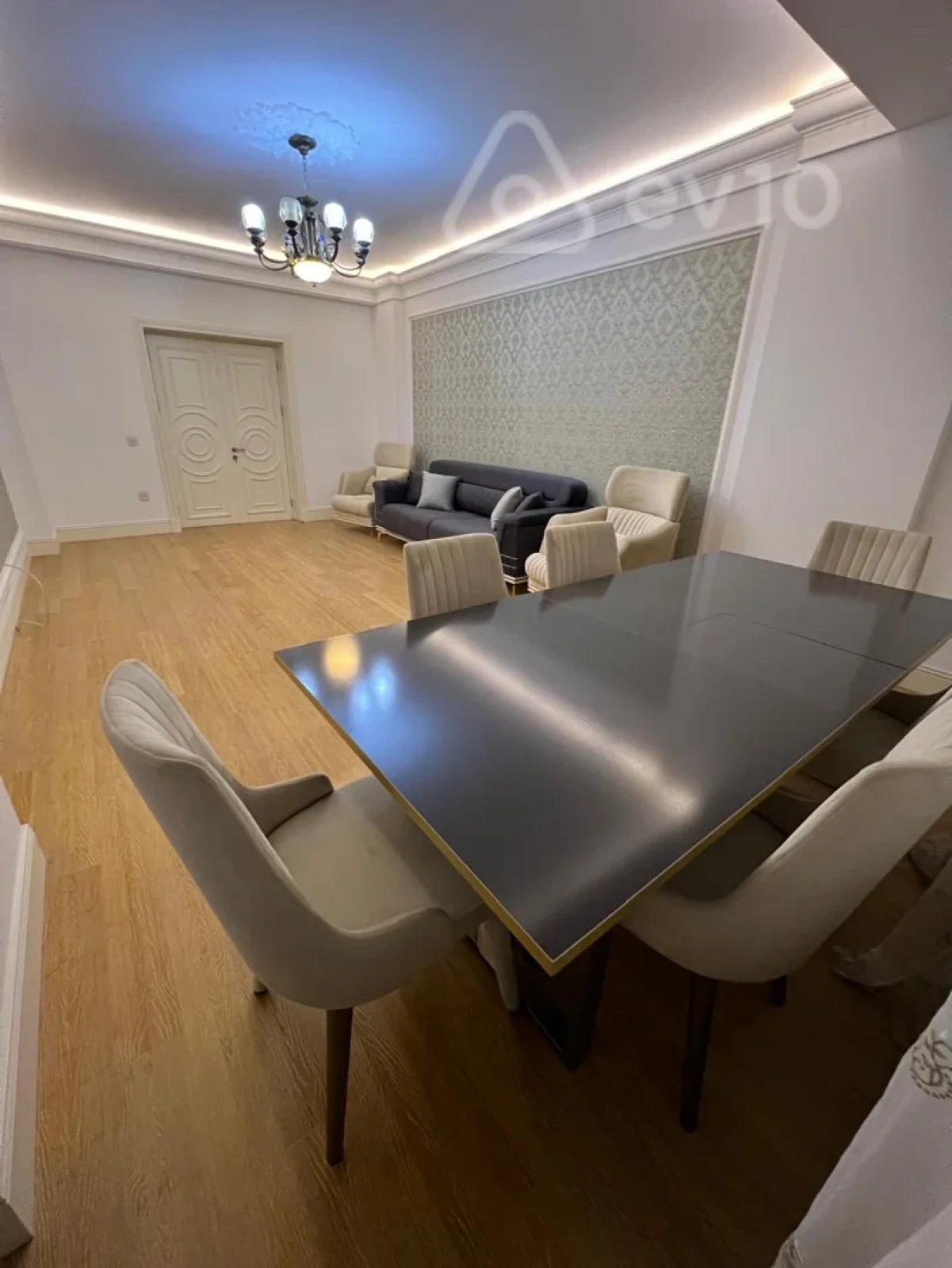 Kirayə verilir 2 otaqlı yeni tikili 100 m²