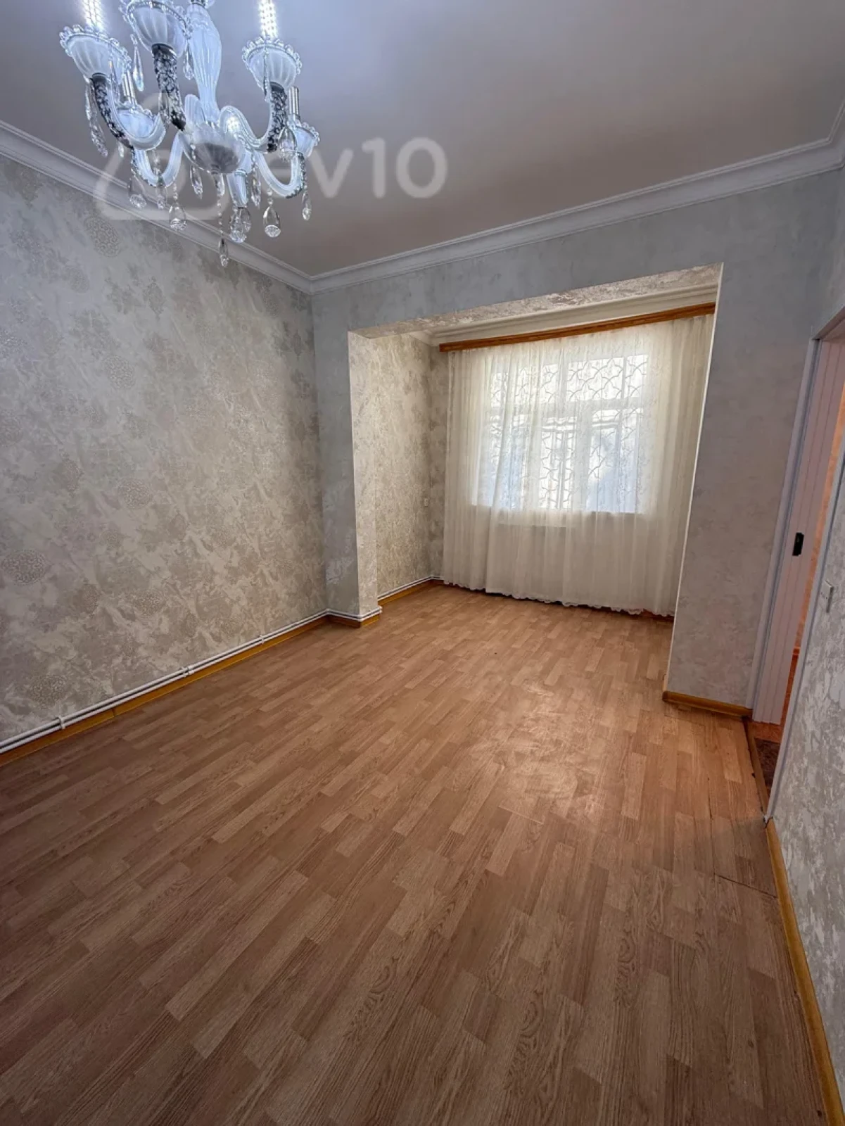 Kirayə verilir 2 otaqlı köhnə tikili 58 m²