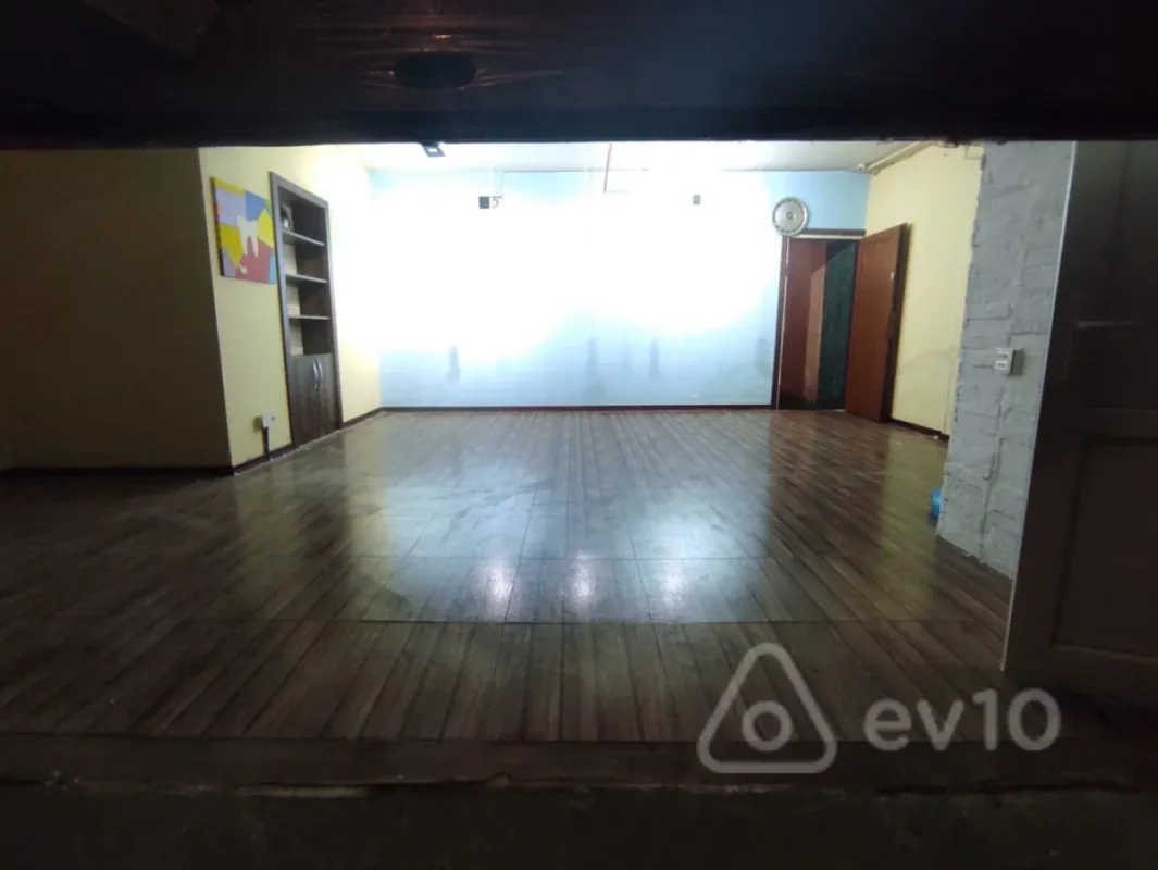 Satılır mənzil 55 m²