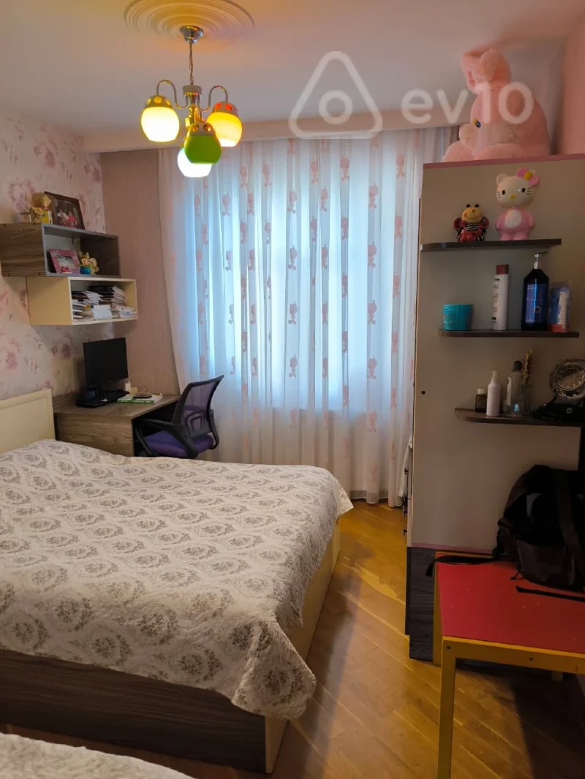 Satılır 3 otaqlı köhnə tikili 80 m²