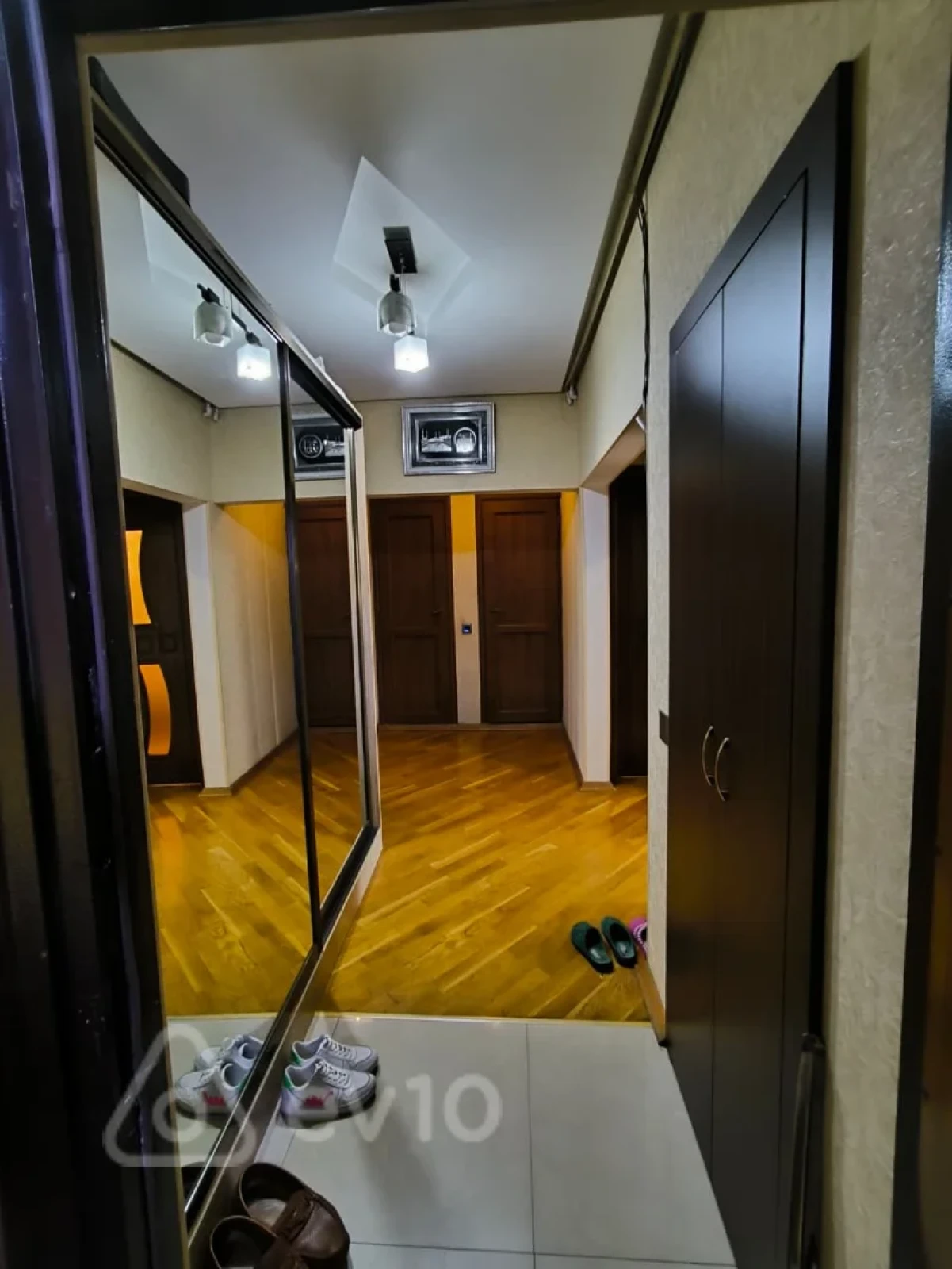 Satılır 3 otaqlı köhnə tikili 80 m²
