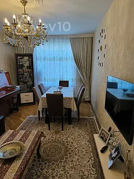 Satılır 3 otaqlı köhnə tikili 80 m²