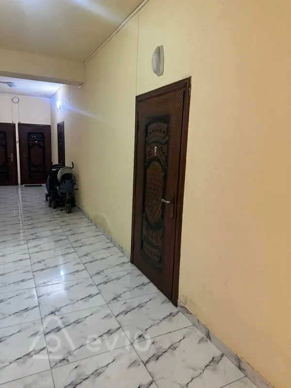 Kirayə verilir 2 otaqlı yeni tikili 60 m²