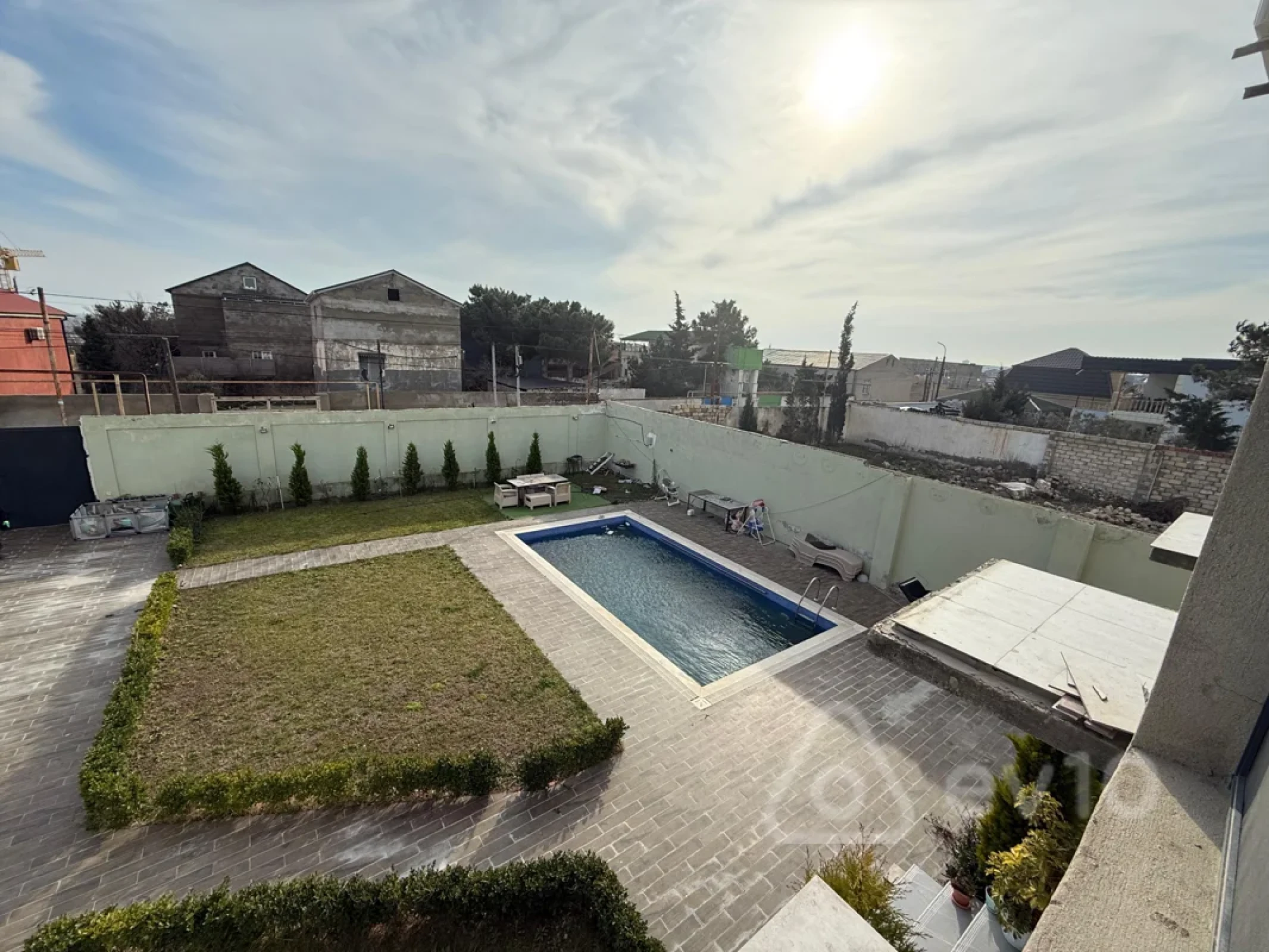 Satılır 5 otaqlı həyət evi 309 m²