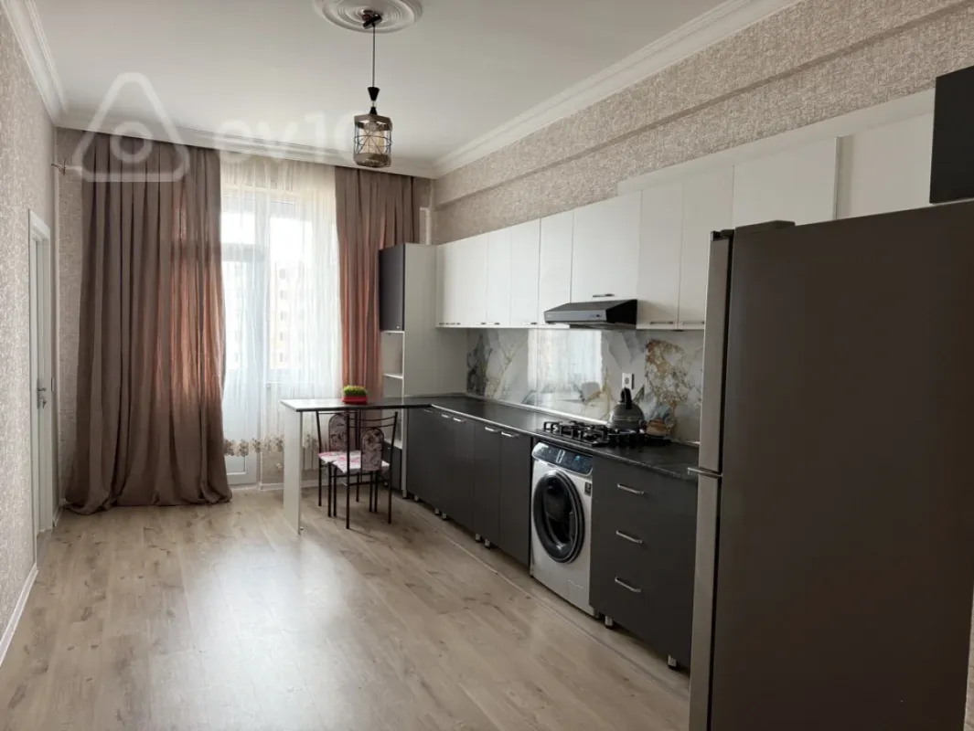 Kirayə verilir 3 otaqlı yeni tikili 81 m²