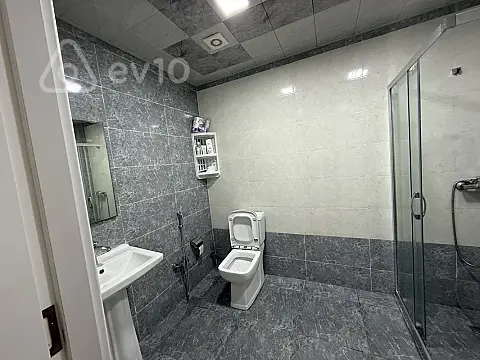 Kirayə verilir 3 otaqlı yeni tikili 81 m²