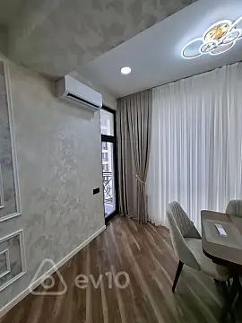 Kirayə verilir 2 otaqlı yeni tikili 95 m²