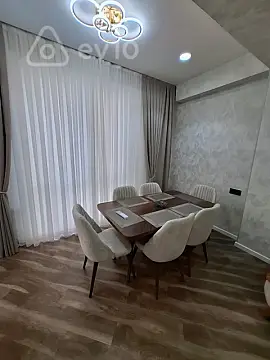 Kirayə verilir 2 otaqlı yeni tikili 95 m²