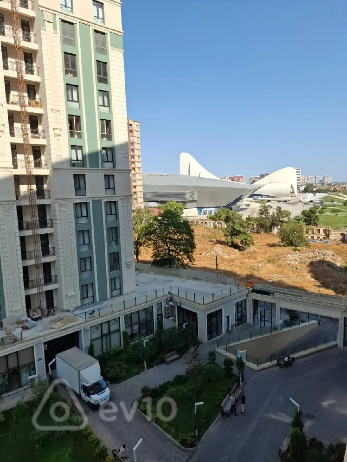 Kirayə verilir 2 otaqlı yeni tikili 95 m²