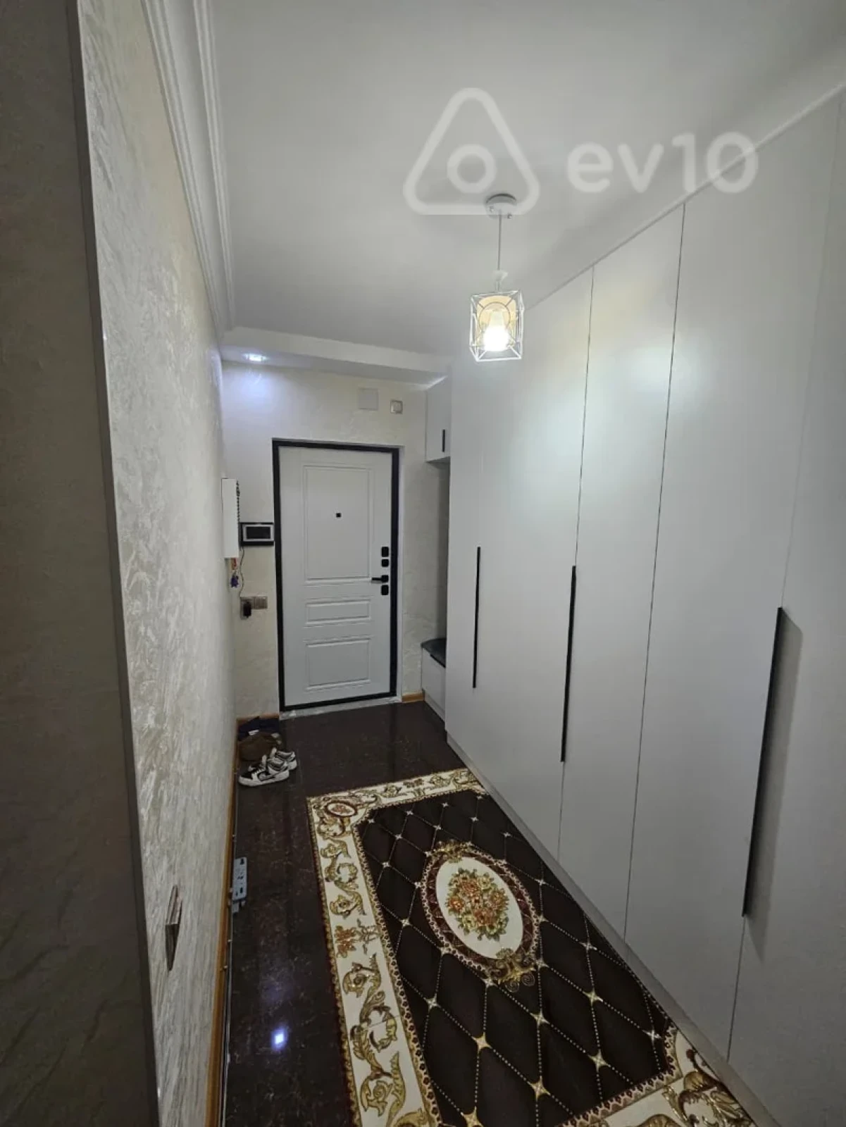 Satılır 2 otaqlı yeni tikili 80 m²