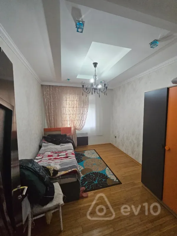 Satılır 2 otaqlı yeni tikili 80 m²