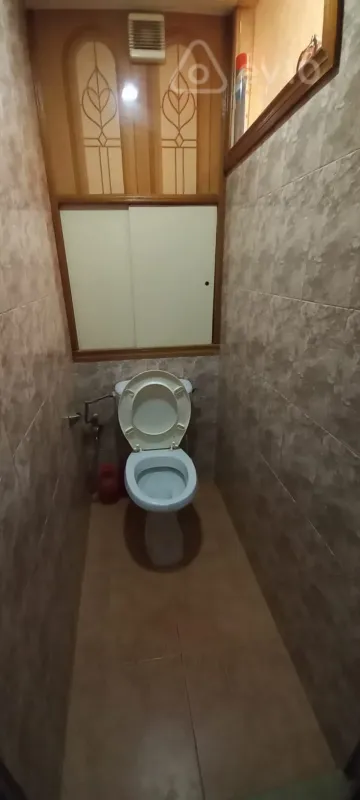 Satılır 5 otaqlı köhnə tikili 120 m²