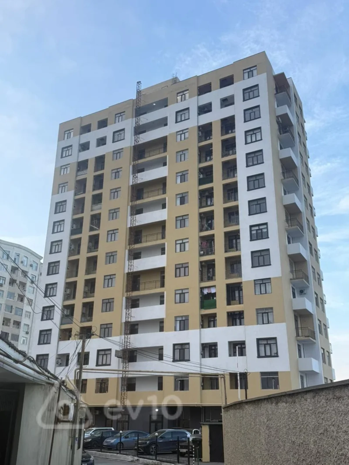 Satılır 2 otaqlı yeni tikili 70 m²