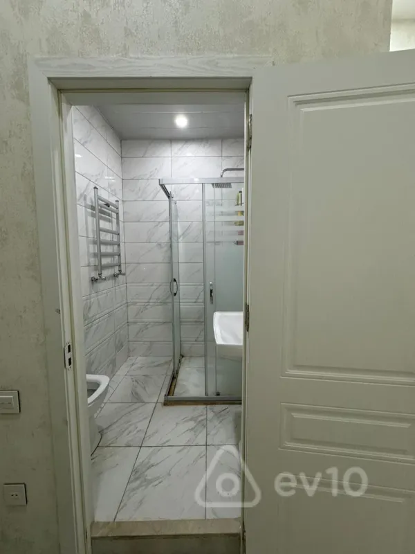 Kirayə verilir 2 otaqlı yeni tikili 66 m²
