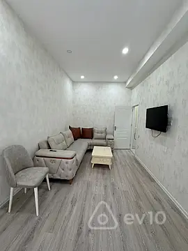 Kirayə verilir 2 otaqlı yeni tikili 66 m²