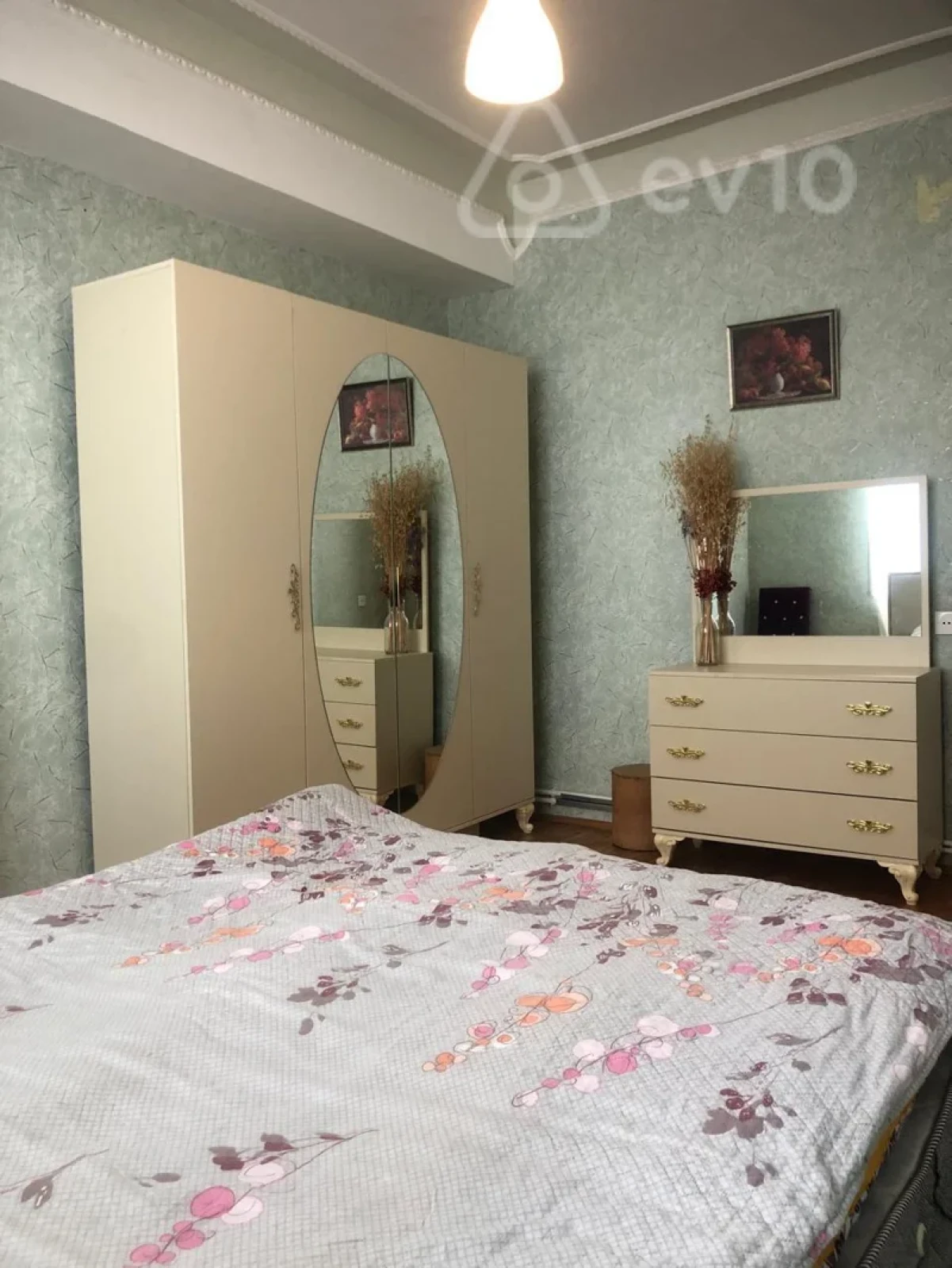 Kirayə verilir 2 otaqlı yeni tikili 80 m²