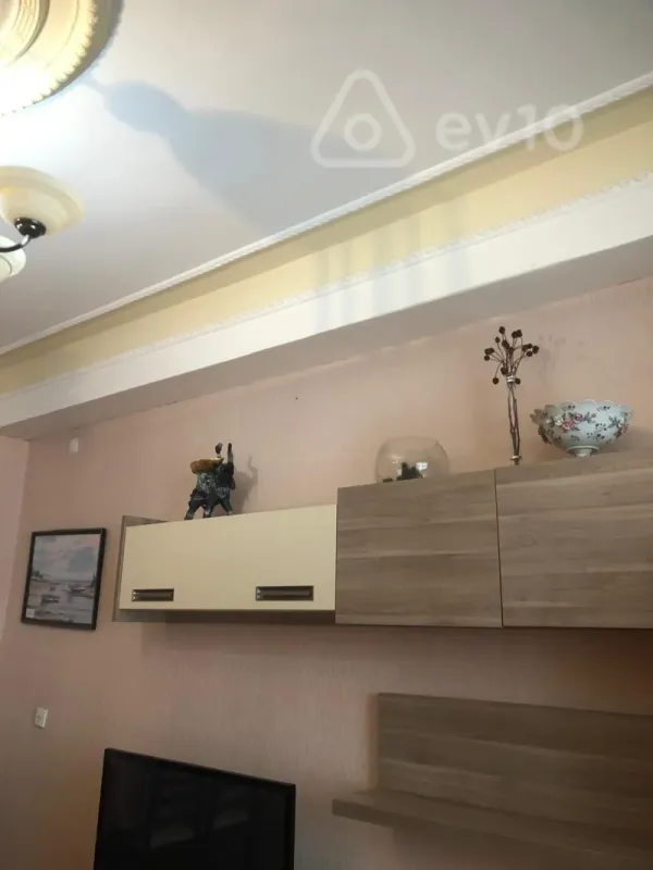 Kirayə verilir 2 otaqlı yeni tikili 80 m²