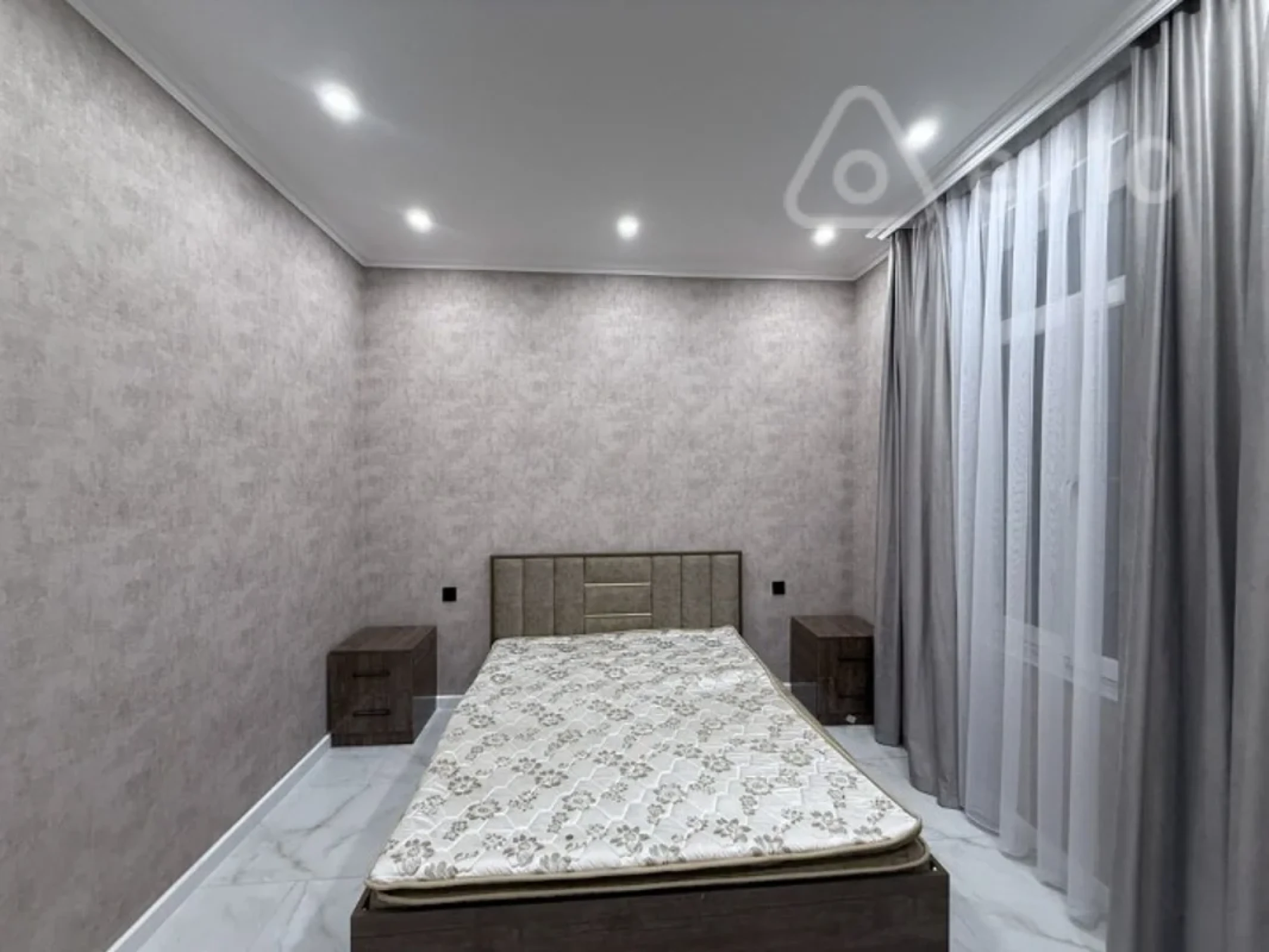 Satılır 3 otaqlı köhnə tikili 94 m²