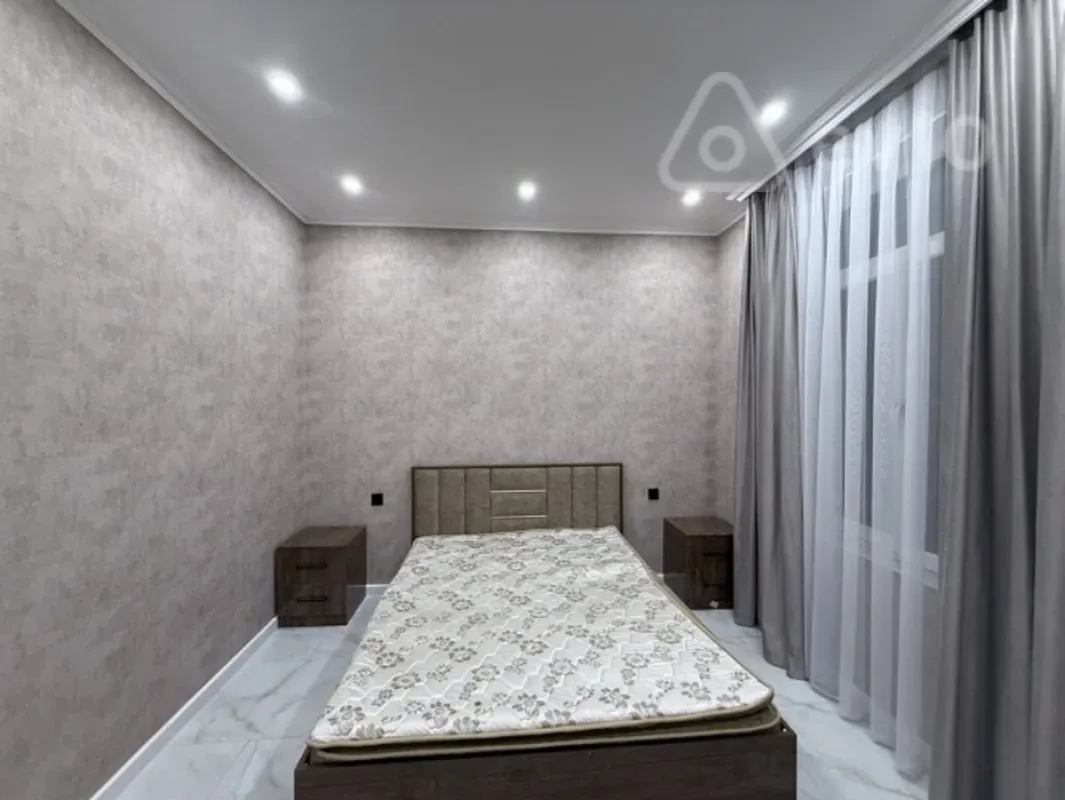 Satılır 3 otaqlı köhnə tikili 94 m²