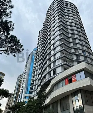 Kirayə verilir 2 otaqlı yeni tikili 70 m²