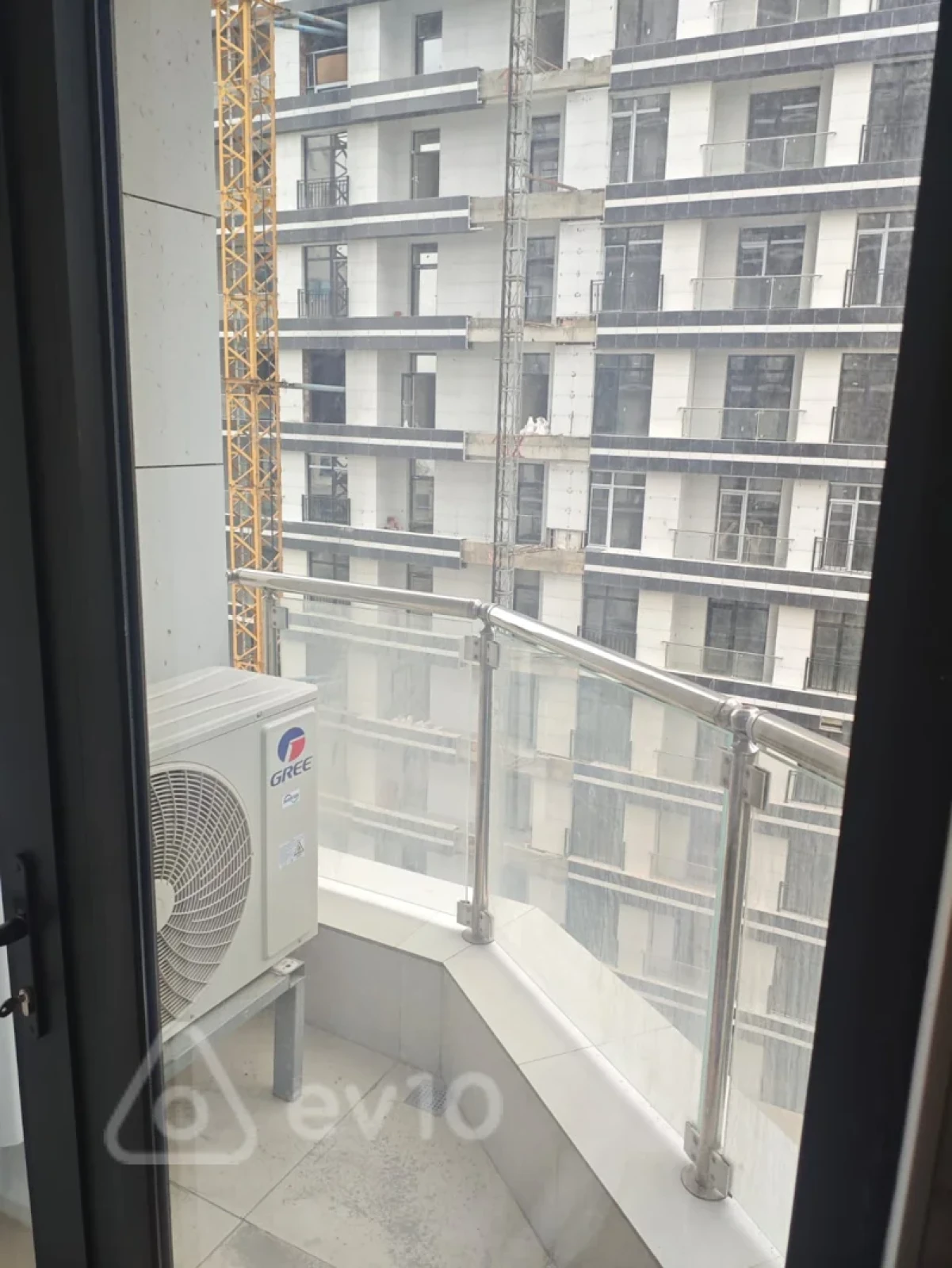 Kirayə verilir 2 otaqlı yeni tikili 70 m²