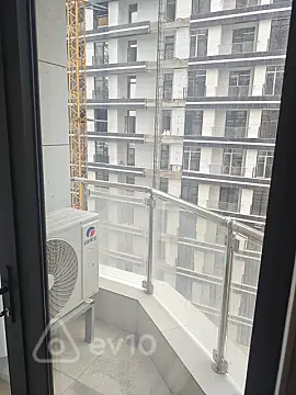 Kirayə verilir 2 otaqlı yeni tikili 70 m²