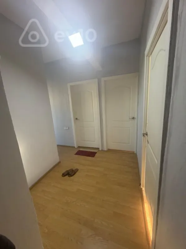 Kirayə verilir 3 otaqlı köhnə tikili 75 m²