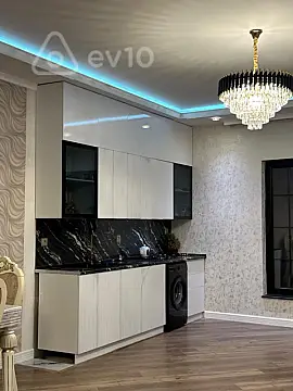 Satılır 4 otaqlı həyət evi 200 m²