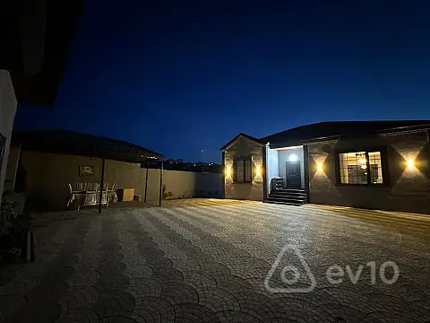 Satılır 4 otaqlı həyət evi 200 m² — Bakı, Abşeron 4 otaq 200.00 m²