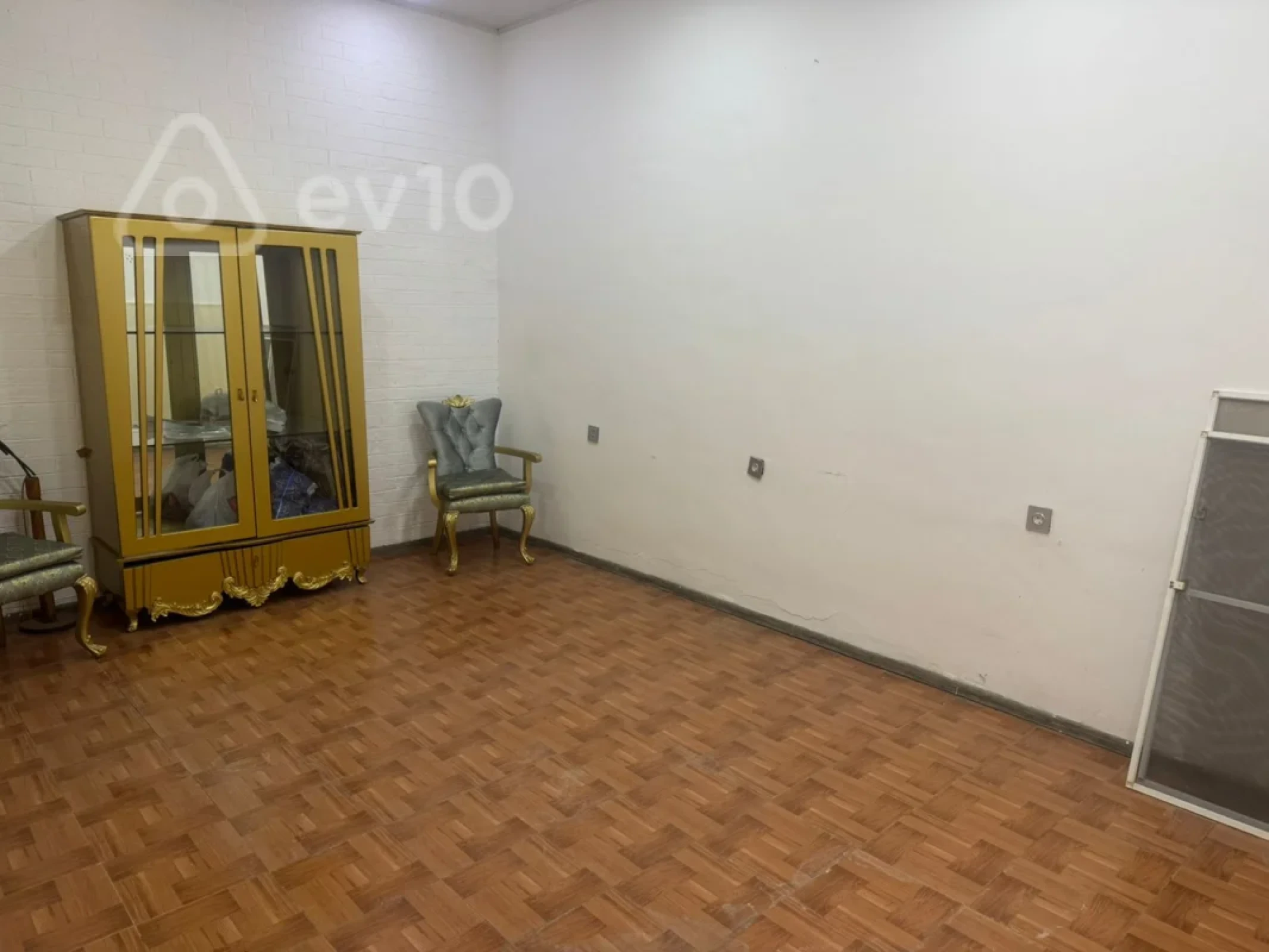 Kirayə verilir 1 otaqlı həyət evi 100 m²