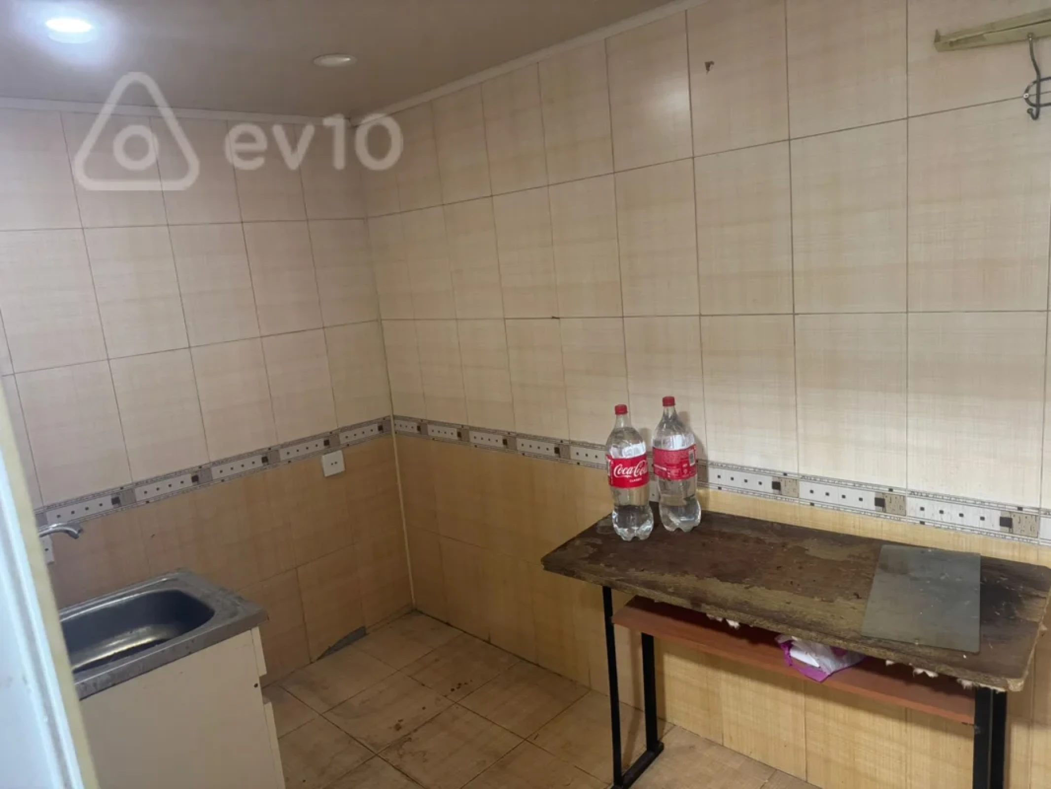 Kirayə verilir 1 otaqlı həyət evi 100 m²